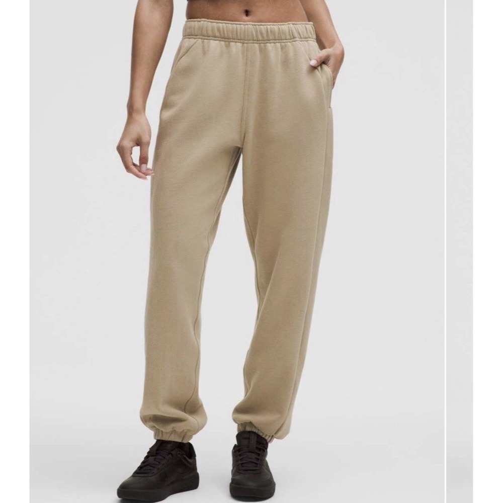 Lululemon Scuba Scuba Mid-Rise Oversized Joggers Sweatpants Womens XS Tan Lounge